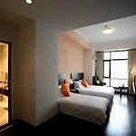 Shanghai Yitianxia Hotel